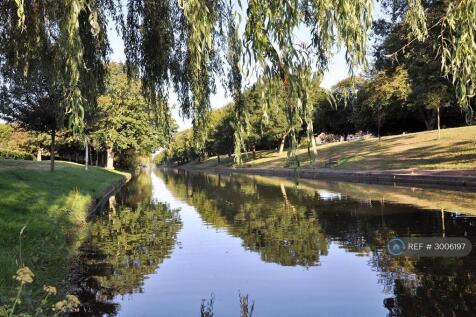 Royal Military Canal - a Short Walk Away