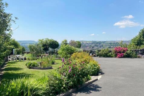 new front garden and view.jpg