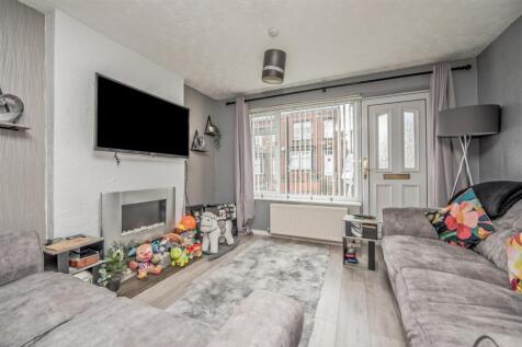 Living Room / Dining Area