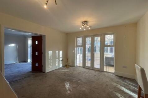 Augustus Close, Stanmore, HA7 photo 5