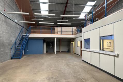 Distribution Warehouse to rent Image 6