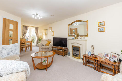 Living/Dining Roo...