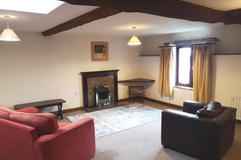 FIRST FLOOR LOUNGE