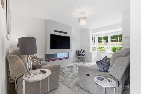 Bramleys Estate Agents - Helme Lane - Meltham (14)