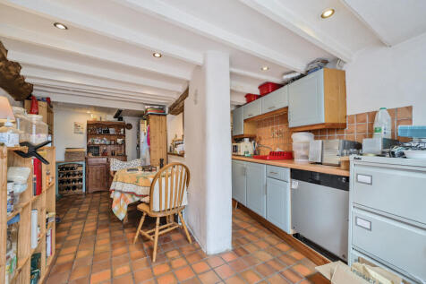 Kitchen/Dining