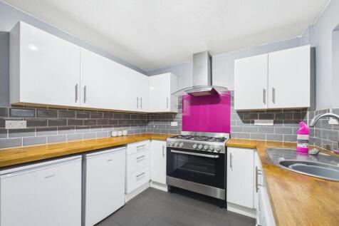 Wexham Gardens, Platt Bridge, WN2 3SZ photo 4