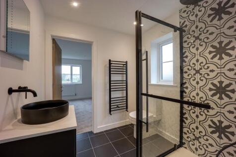 Shower Room(Jack and Jill Style)