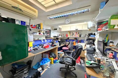 PHOTO-2025-10-13-14-03-02