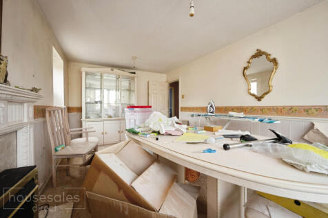 Living Room/Diner