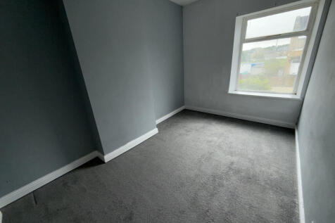 Clough Street, Bradford, West Yorkshire, BD5 photo 3