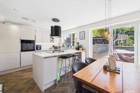 kitchen diner user