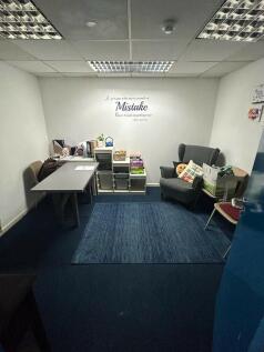 Office to rent Image 12