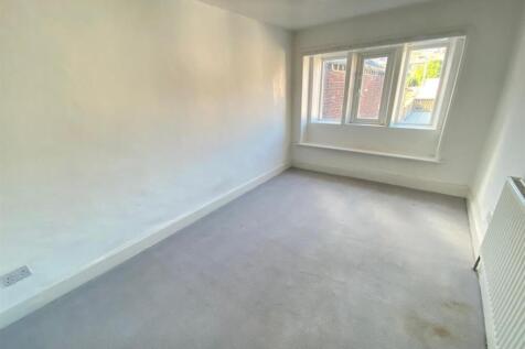 Lockwood Road, Huddersfield photo 3