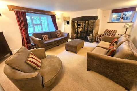 Sitting Room.jpg