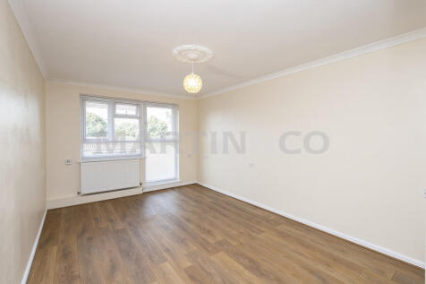 Fullers Close, Waltham Abbey photo 5