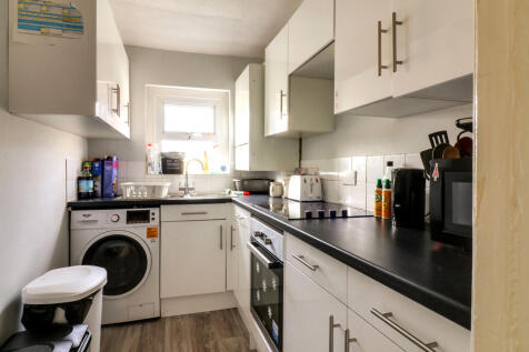 Livingstone Road, Oldfield Park photo 3