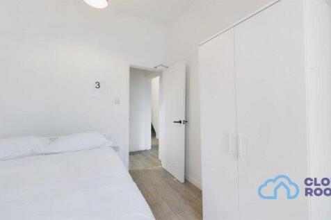 clova-road-e7-9aq-1022804