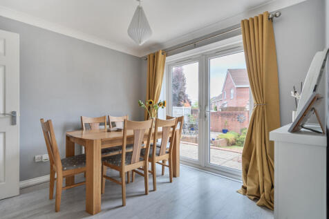 1328720-9-688b411...