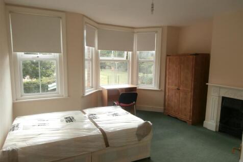 4 Bedroom Terraced in SO15 5LB