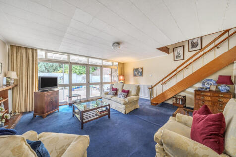 1371998-3-68f8f86...