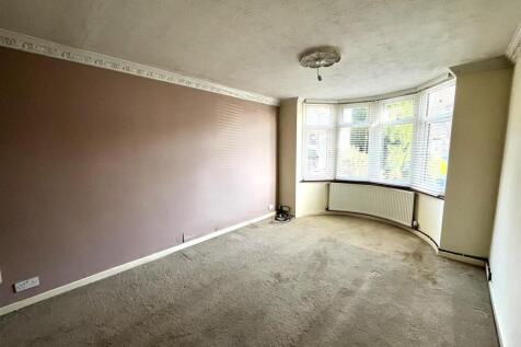 Rutherglen Avenue, Whitley - Lounge.