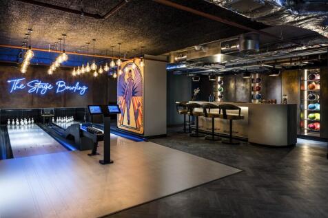 The Stage Bowling Aley and Games Lounge9373Edit.