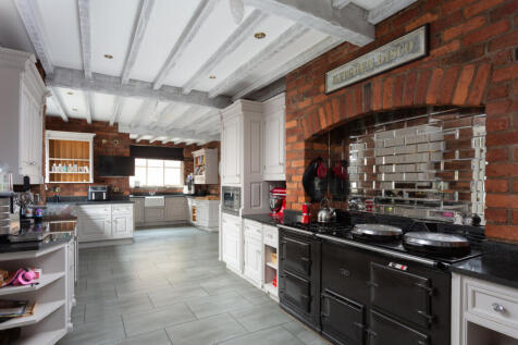 Kitchen/Breakfast