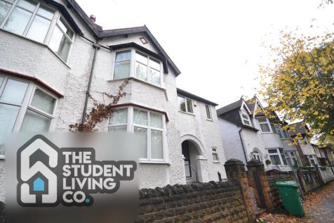 5-bed semi-detached on Rolleston Drive, The Park, £3,250/mo