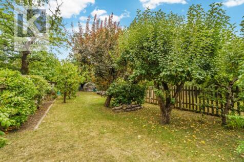 Raleigh Drive, Surbiton