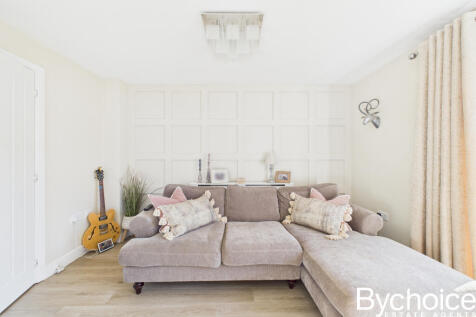 CAM05454G0-PR0089-STILL013