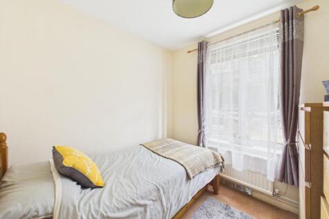 CAM05010G0-PR0142-STILL005.jpg