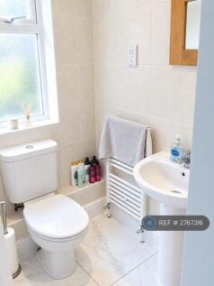 Master Bedroom En- Suite Shower Room