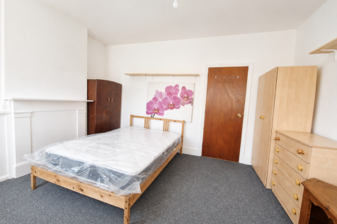 Room 3b opposite