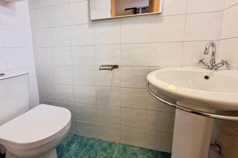 6d756eed--40CC-87...