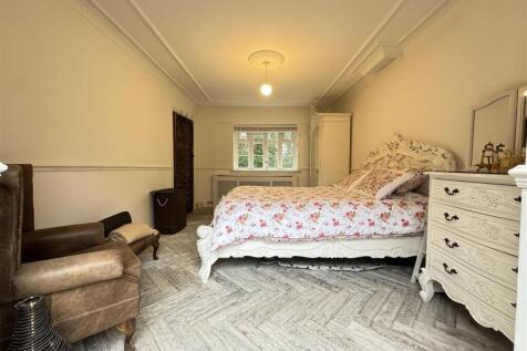 IMG_5274 (Large).JPG