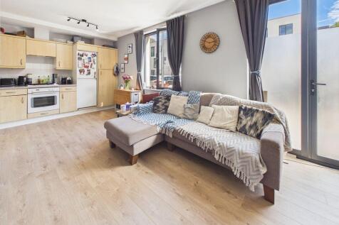 LIVING ROOM / KITCHEN