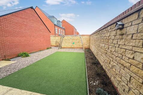 Rear Garden/Garage Side Elevation