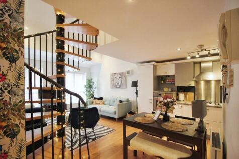 Commonhall Street, Chester photo 4
