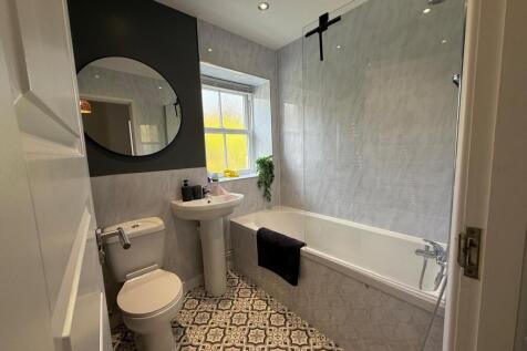 Dalton Lane, Rotherham, S65. photo 5