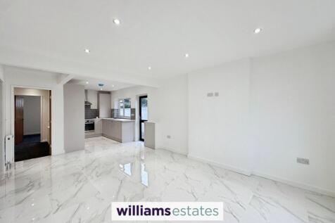Open Plan Kitchen/Living/Dining