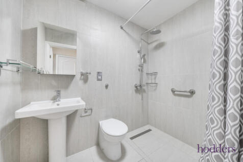 3f18dab1-e785-471...