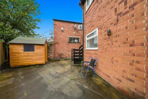 Shared Yard
