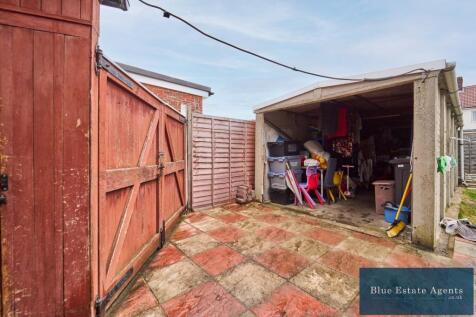 Side Rear Garage