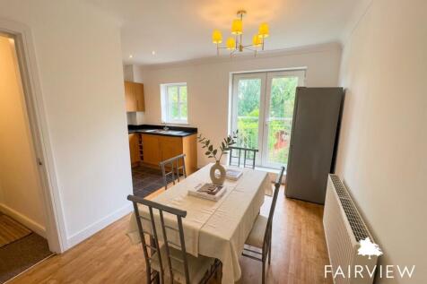 Castle Quay Close, Nottingham, NG7 photo 3