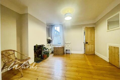 Woodlawn Street Whitstable CT5 photo 3