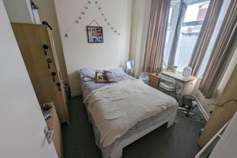 Bedroom 1 - Ground F