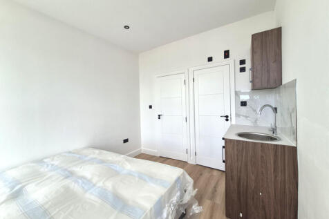 Hendon, London, NW4 photo 3