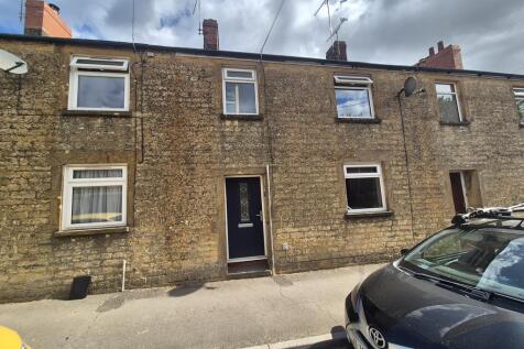 3 bedroom terrace for sale