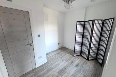 Flat 6, 28 Milton Road, Swindon, SN1 5JA photo 3