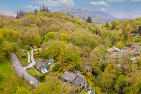 Aerial View of Iv...